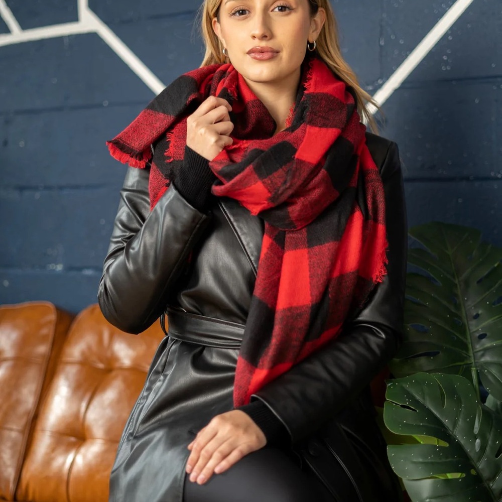 NWT Cozy Red and Black Plaid Scarf by Cedarwood Threads - Picture 1 of 3
